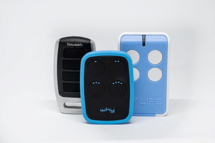 Dálkové ovladače pro brány, vrata a závory