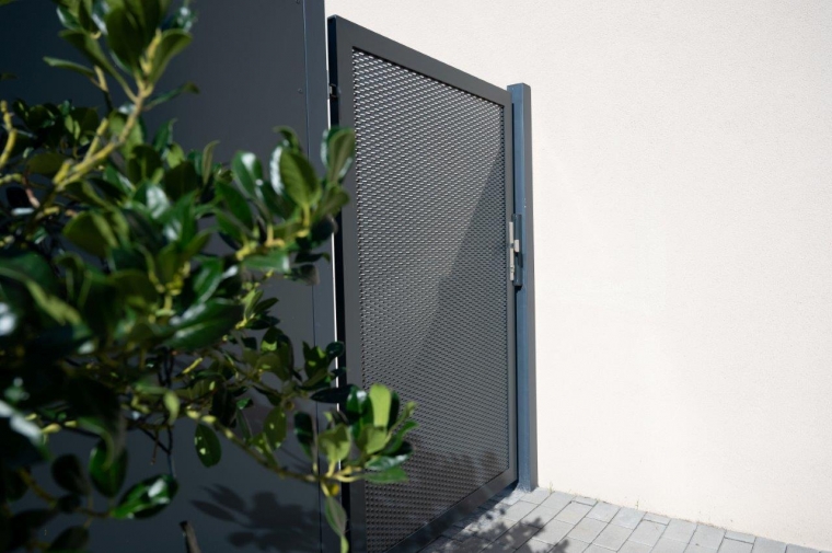 Branky - montáž a řešení na míru